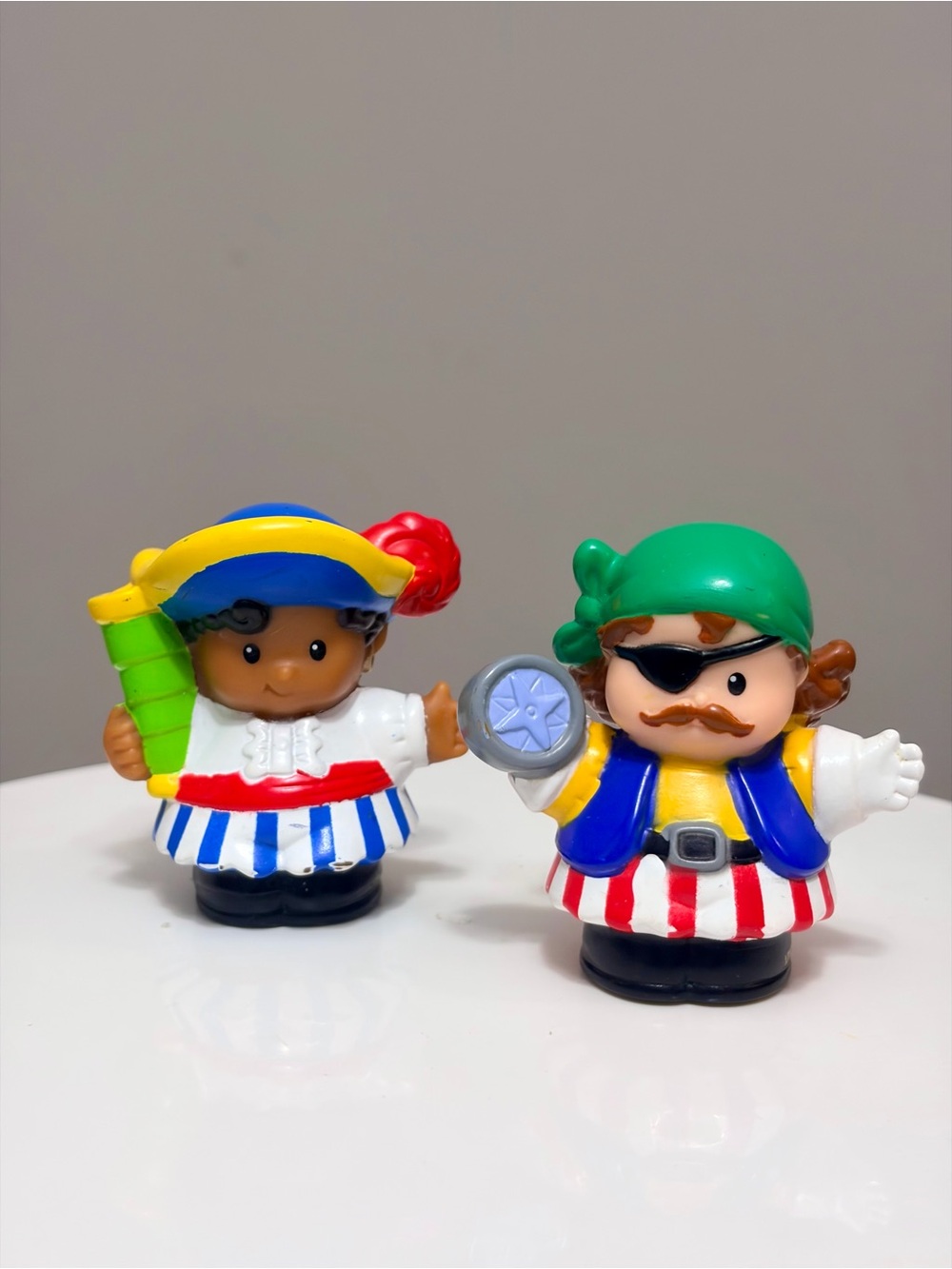 2005 Vintage Fisher-Price Little People Pirate Figures - Lil Pirate Ship Playset